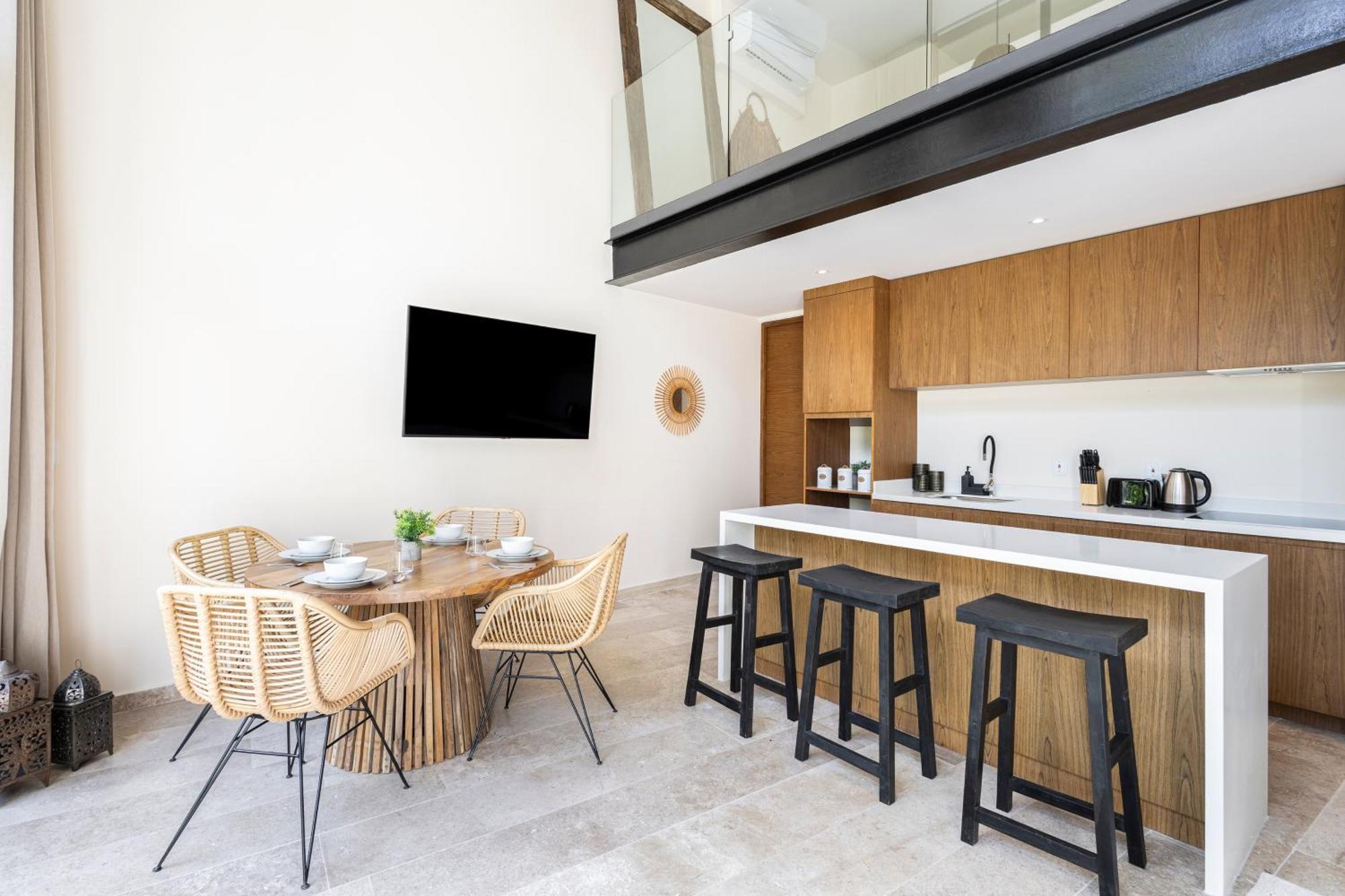 Mistiq Temple II Luxury Apartment 툴룸 객실 사진