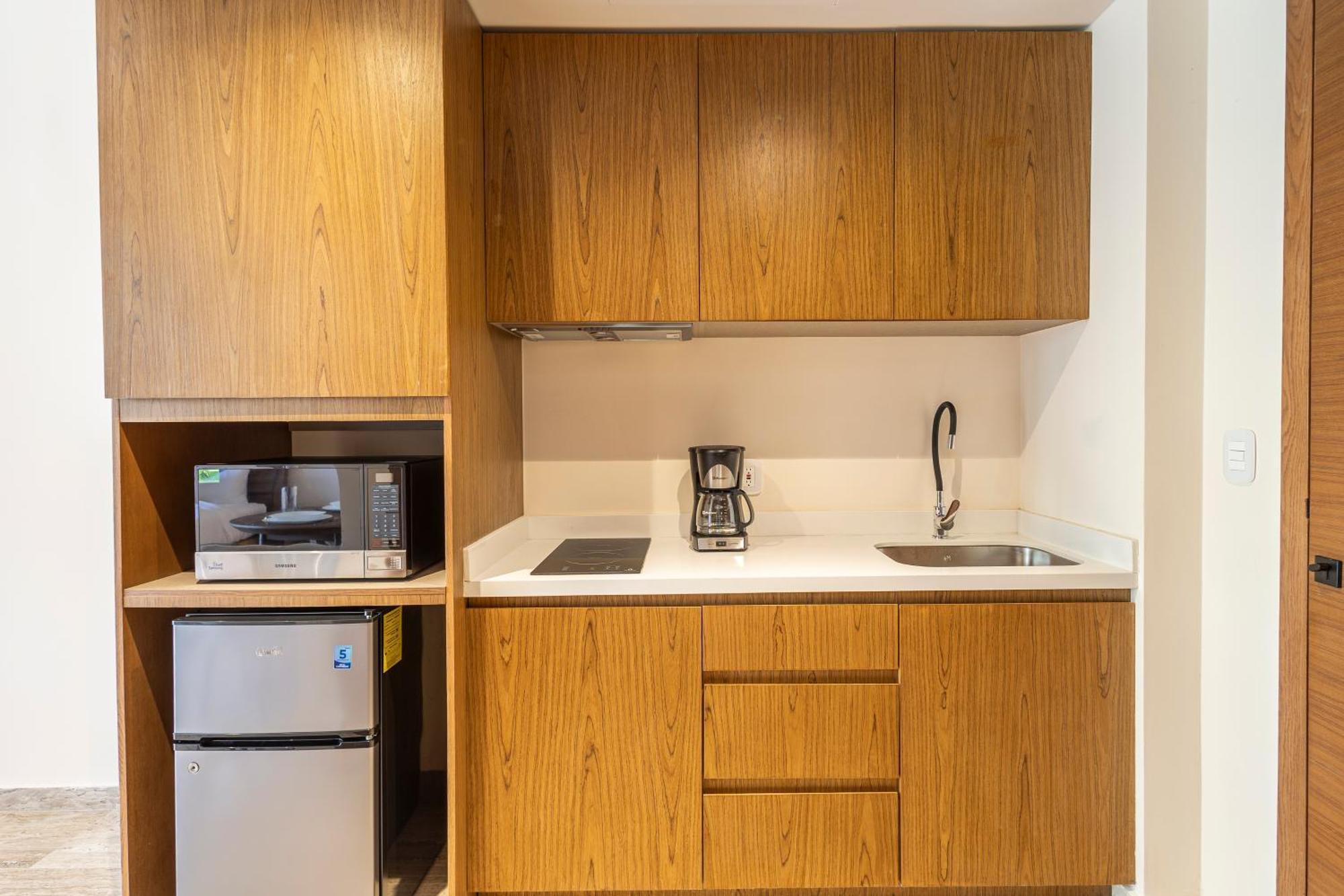 Mistiq Temple II Luxury Apartment 툴룸 외부 사진